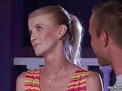 Harige poesie ouer en tiener lesbiër