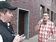 49yr ou duitse harig milf verlei om te fuck buite